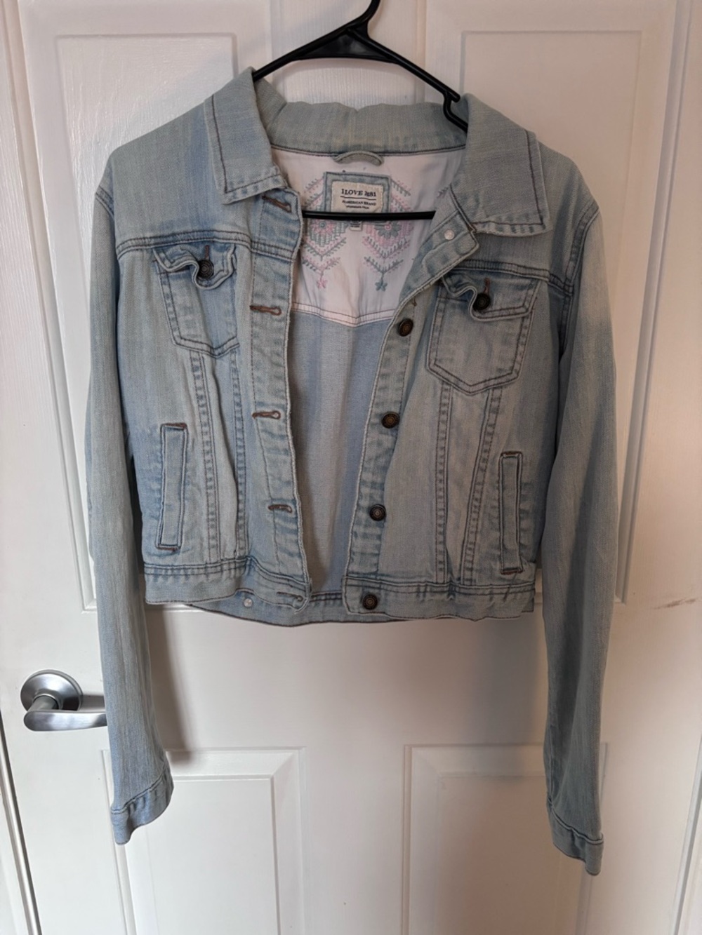 Heritage Pale Blue Cropped Denim Jacket with Embroidered Lining